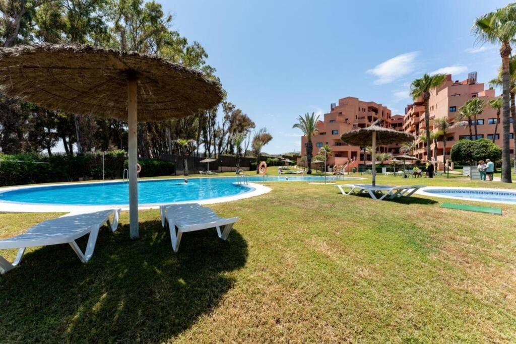 Ct 240 - Beachfront Apartment -Don Juan Manilva Exterior photo